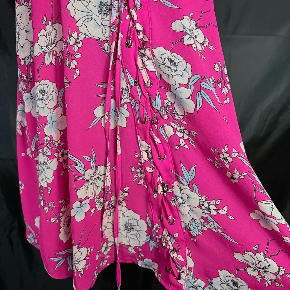 Torrid Floral Pink Camisole Top Sz 0 / L-12 - Picture 5 of 12